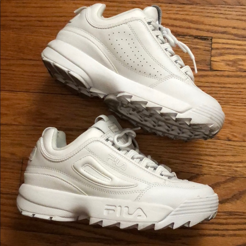 FILA Sneakers